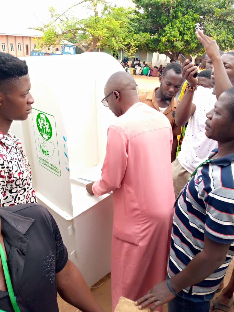 ELECTION: AGAIN FANWO DELIVERS POLLING UNIT TO APC WITH WIDE MARGIN