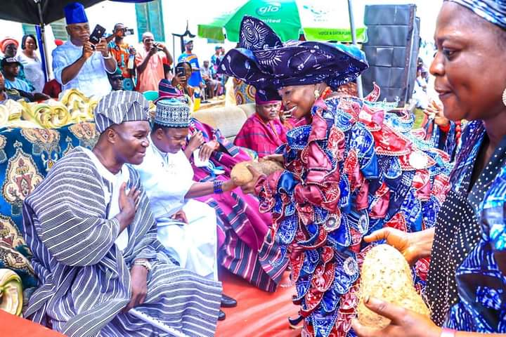 POMPS, PEAGENTRIES  AS Ogidi Community CelebrateS Day In Grand Style